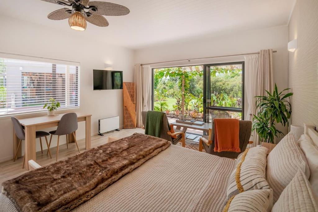 Ferienwohnung On The Point Whitianga Exterior foto
