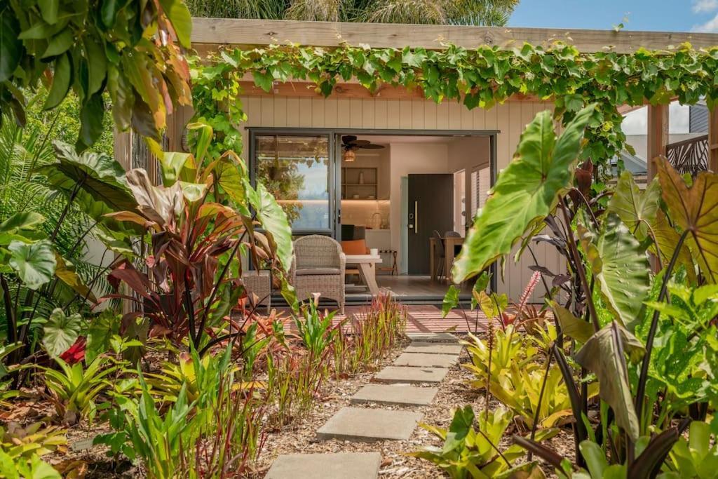Ferienwohnung On The Point Whitianga Exterior foto