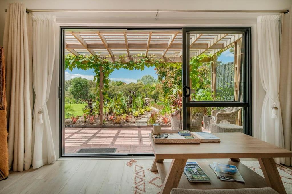 Ferienwohnung On The Point Whitianga Exterior foto